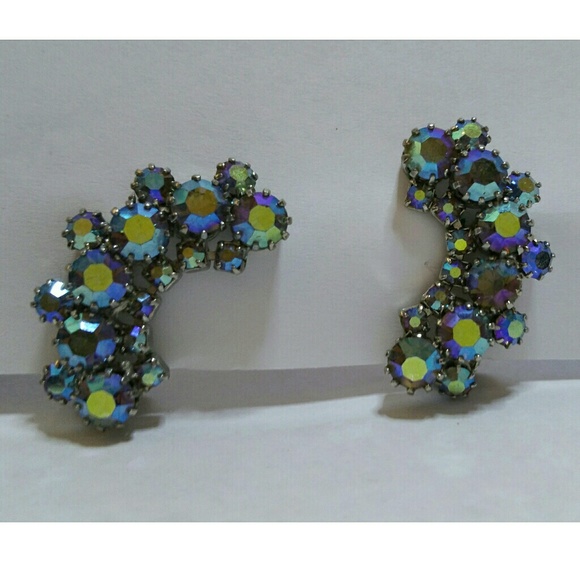 Vintage Weiss half-moon AB clip on earrings - Picture 4 of 6